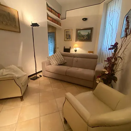 Casa Vaticano רומא